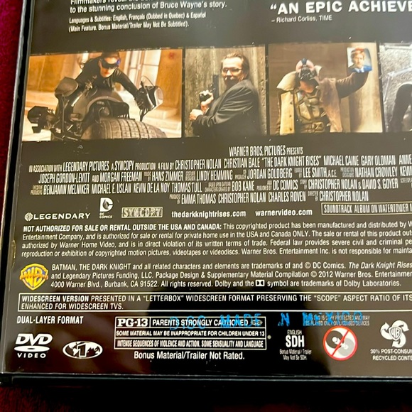 The DARK KNIGHT RISES. DVD.  WITH BONUS - Picture 2 of 6
